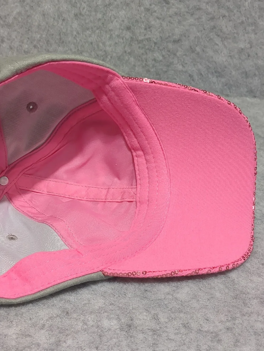 Disney Mickey Mouse Baseball Cap Pink Sequin Pink & Gray Adult Size 55-59 cm - Picture 8 of 9